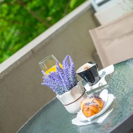 Sun Apartment